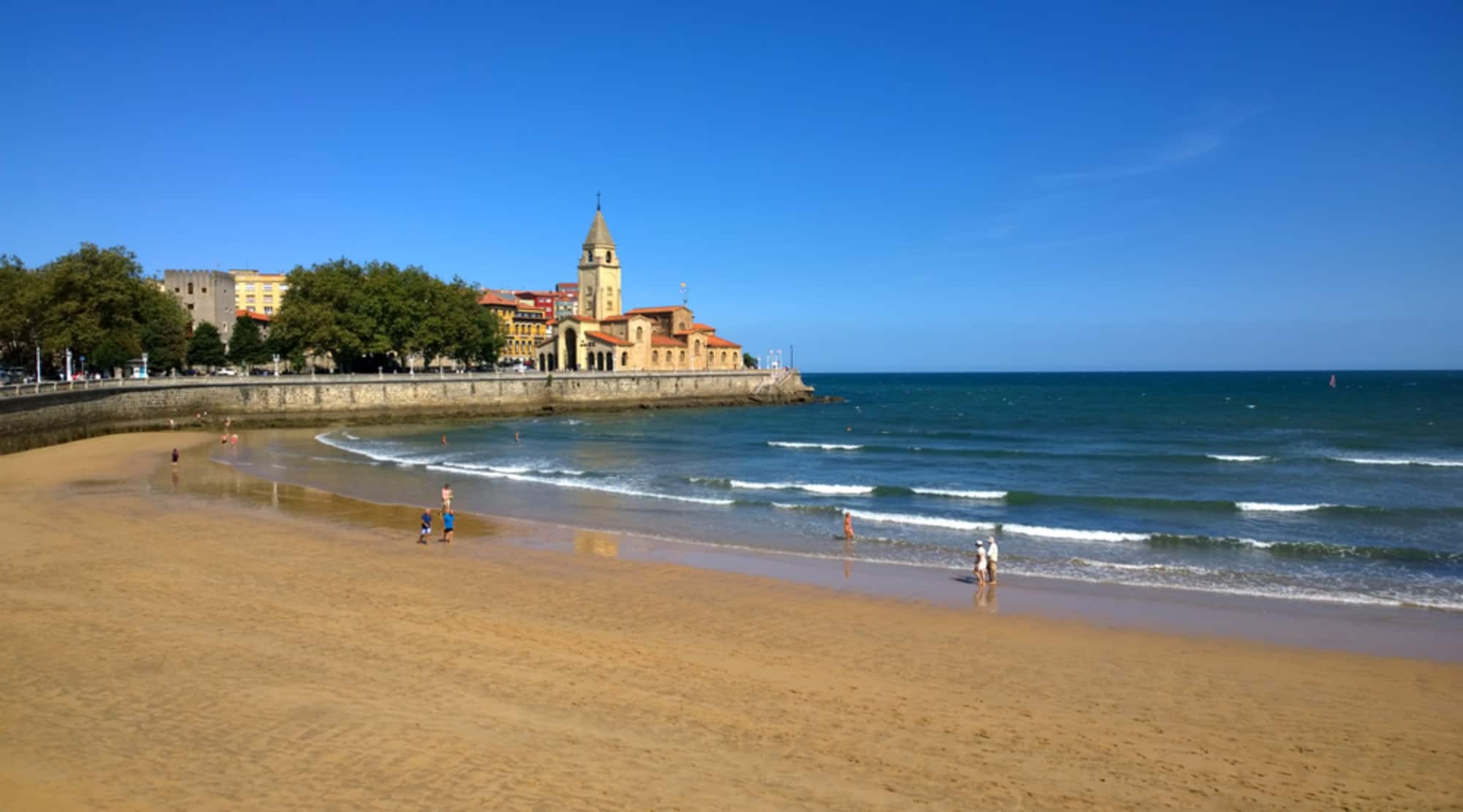 El libro de la semana: Amor de verano en el mar Cantábrico