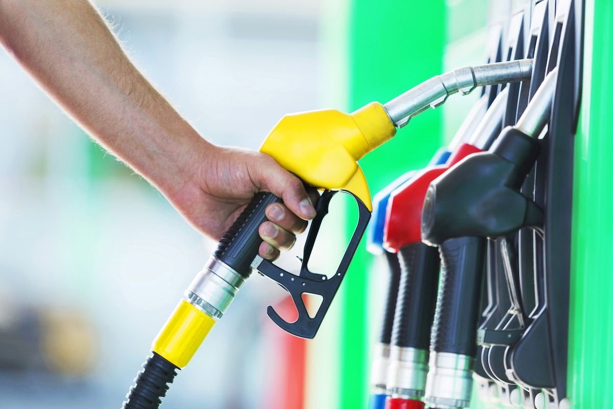 Razones que explican por qué el diésel está más caro que la gasolina