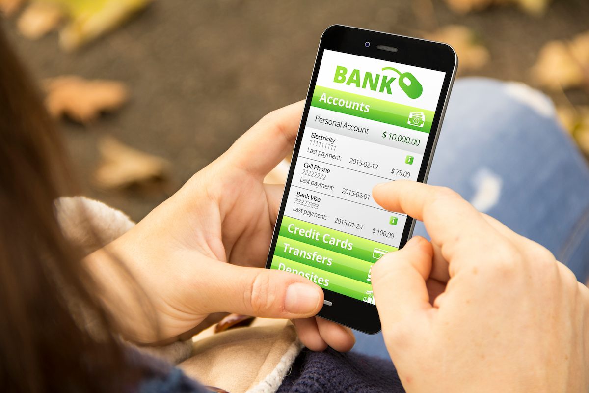 ¿Por qué es necesario iniciar sesión en el banco online a la hora de pedir un microcrédito?