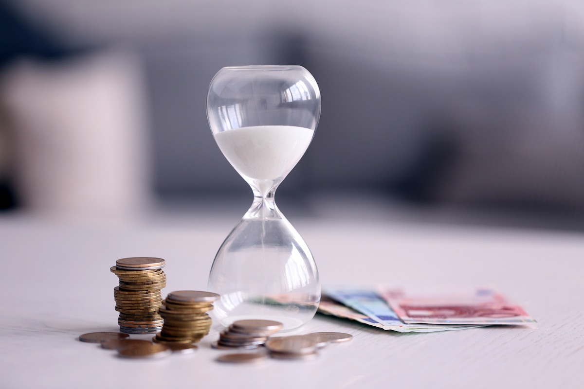 ¿Cuál es el plazo de tiempo para devolver el dinero de un préstamo?