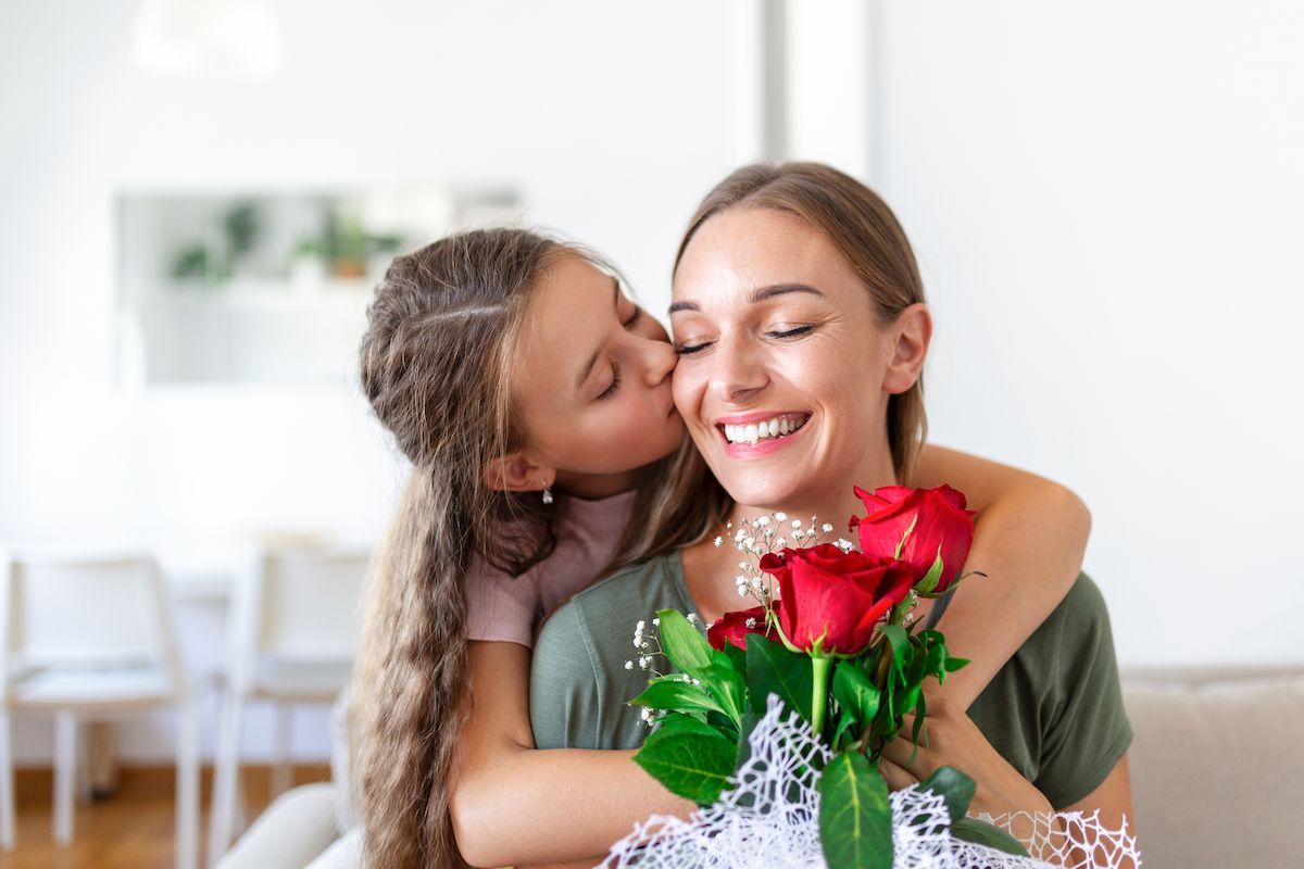 Regalos buenos, bonitos y baratos por menos de 100 euros para el Día de la Madre